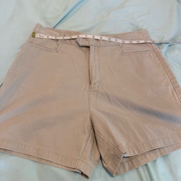 Cuffy's of Cape Cod Women’s Size: 12 Tan chino Shorts 100% Cotton. - Picture 3 of 11